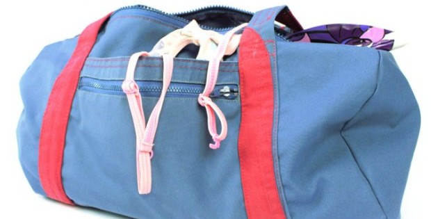 Awesome upcycling! Take one old jacket and turn it into this gym bag. Uses zippers, pockets, fabric etc. Perfect for a thrift store find, jacket that's too small or just too old now. Great bag sewing idea.