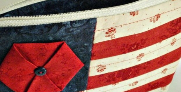 Free tutorial for 3 different zipper bags to sew. I really like the one that looks like a flag, but each of them is interesting. I know someone who would love that hexies one too.