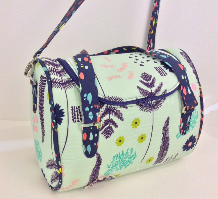 Tortoise purse sewing pattern - Sew Modern Bags