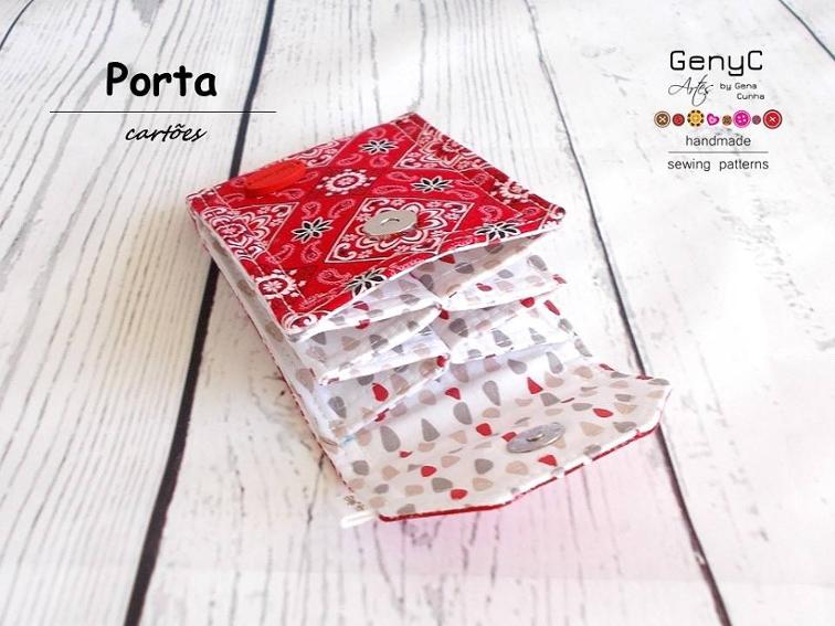 Gemini Cards Pouch pdf downloadable sewing pattern. This is a little pouch for cards. It's a perfect beginner tutorial for anyone starting out in sewing.