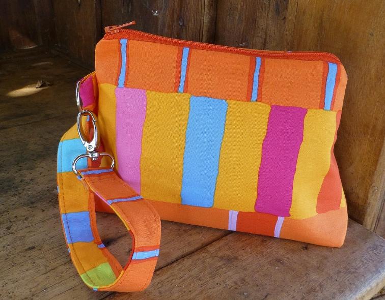 Sunshiney Day Tote & Zip Pouch sewing pattern - Sew Modern Bags