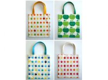 If you want to make a simple Tote Bag in just twenty minutes, then here is the FREE pattern and tutorial for the Twenty Minute Tote Bag. You can brighten up your Tote Bag by using sophisticated colorful fabrics with a bold and stylish print. Some sturdy cotton webbing has been used for the handles in contrasting colors.