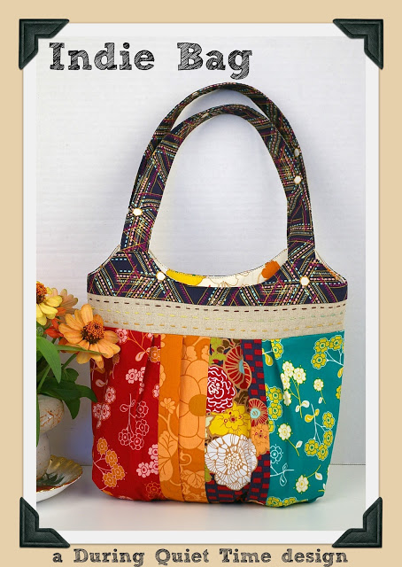Here's another great FREE pattern and tutorial. This Indie style purse has a pleated body, a magnetic snap closure, a natural linen band with hand stitches, a shaped top and two straps to be worn over your shoulder.