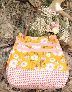 Perennial Purse FREE sewing pattern - Sew Modern Bags