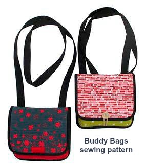 The creative designer of this bag pattern has named her bags The Buddy Bags because there is enough supplies to make yourself two bags, one for yourself and one for your buddy. These bags are small, really handy and also easy to put together. They are perfect for carrying just your essentials. 