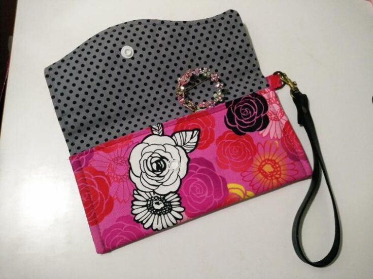 Simple Clutch Bag (Free) Sew Modern Bags