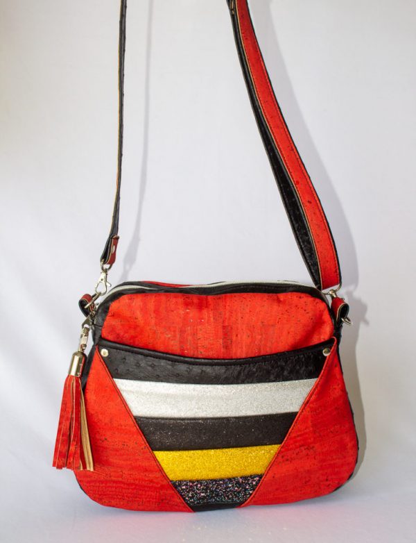 Grace O'Malley Crossbody Bag (with video) - Sew Modern Bags