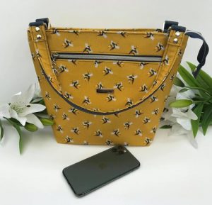Swell Crossbody Bag (2 sizes) - Sew Modern Bags