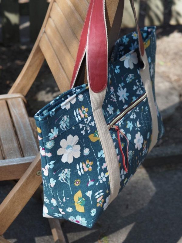 Toulouse French Market Tote Bag - Sew Modern Bags