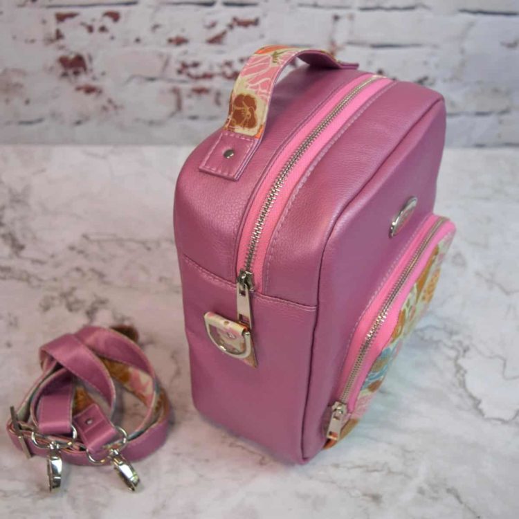Stevie Unisex Crossbody Bag sewing pattern with video - Sew Modern Bags