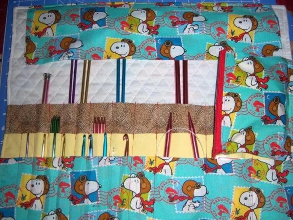 40 Pocket Knitting Needle and Crochet Hook Organizer Roll sewing pattern