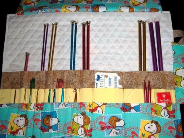 40 Pocket Knitting Needle and Crochet Hook Organizer Roll sewing pattern