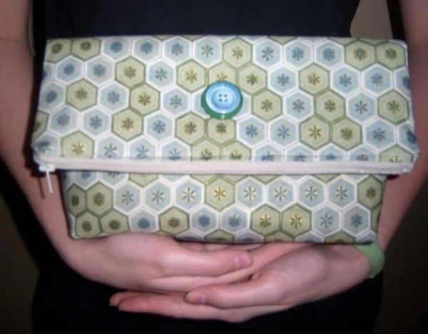 Fold Over Clutch (2 sizes) sewing pattern