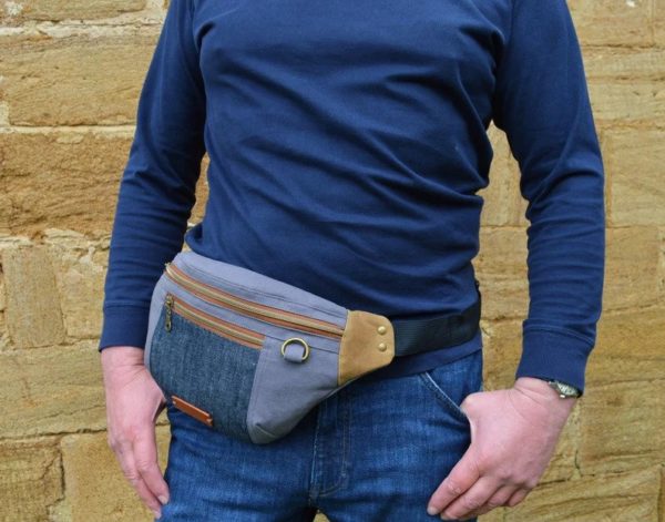 Hipster Pouch (2 sizes with video) sewing pattern