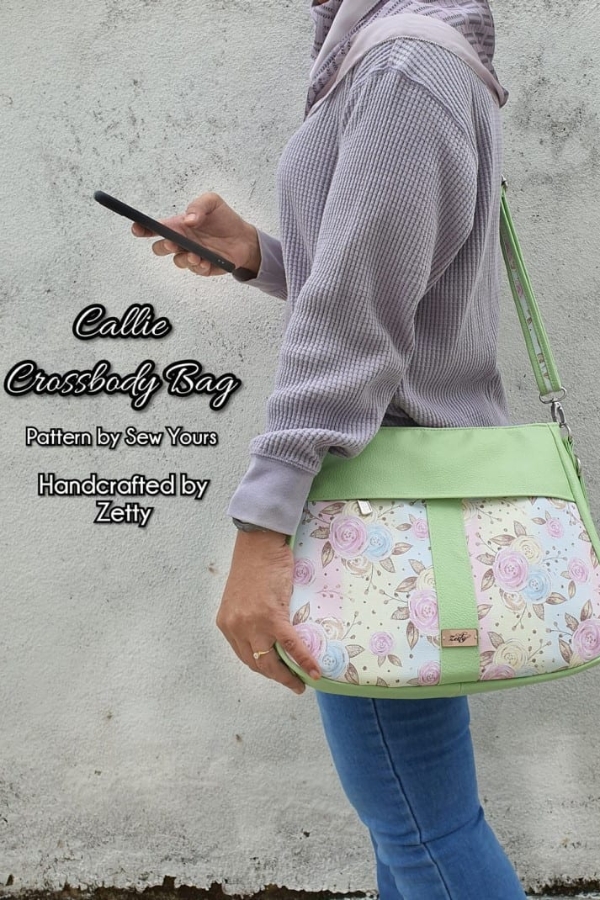 The Callie Crossbody Bag sewing pattern (with videos)
