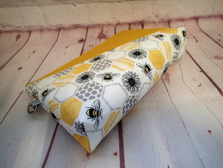 Kent Wristlet Clutch Bag sewing pattern (+ video) Sew Modern Bags