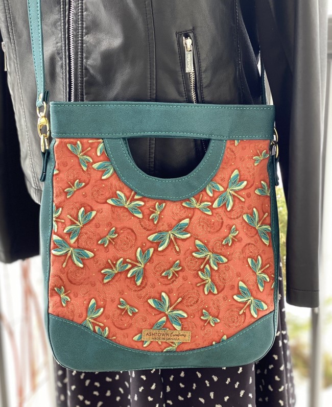 Stephie Shoulder Bag PDF sewing pattern (includes SVGs for leather