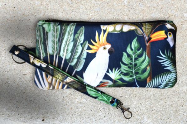 Ora - Large Tote/Beach Bag with Wristlet Wallet sewing pattern