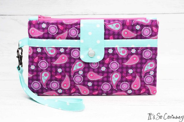 Double Pocket Wristlet Purse FREE sewing pattern - Sew Modern Bags